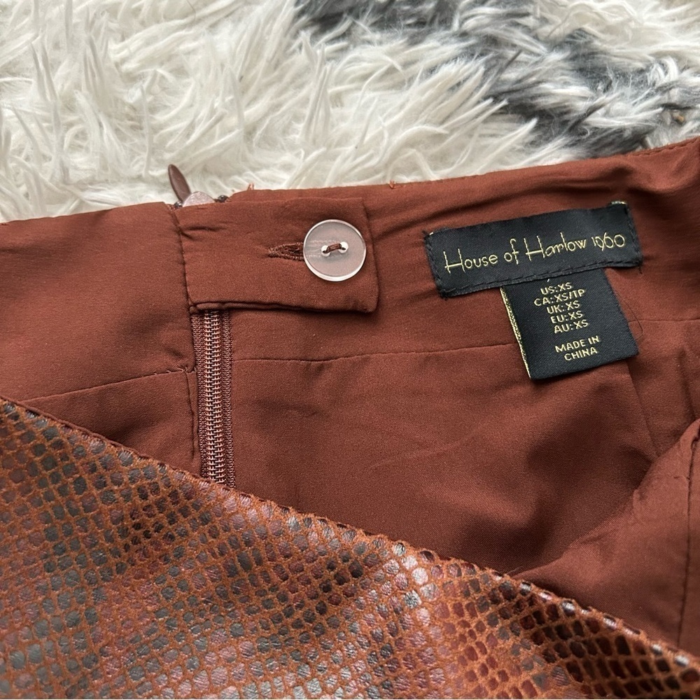 House of Harlow 1960, Snakeskin Look Mini Skirt - Picture 6 of 6